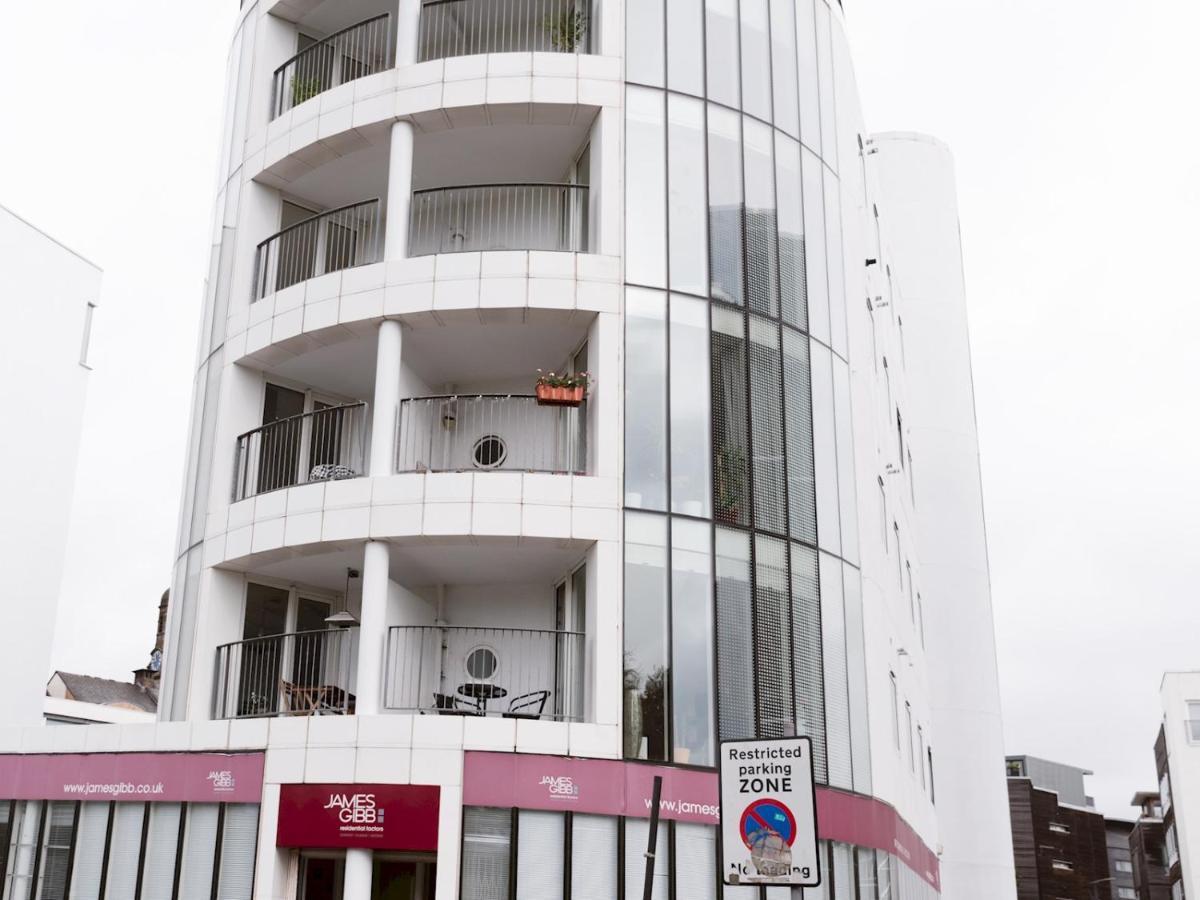 Pass The Keys Stylish 2Bed Rental Unit Glasgow Green Екстериор снимка
