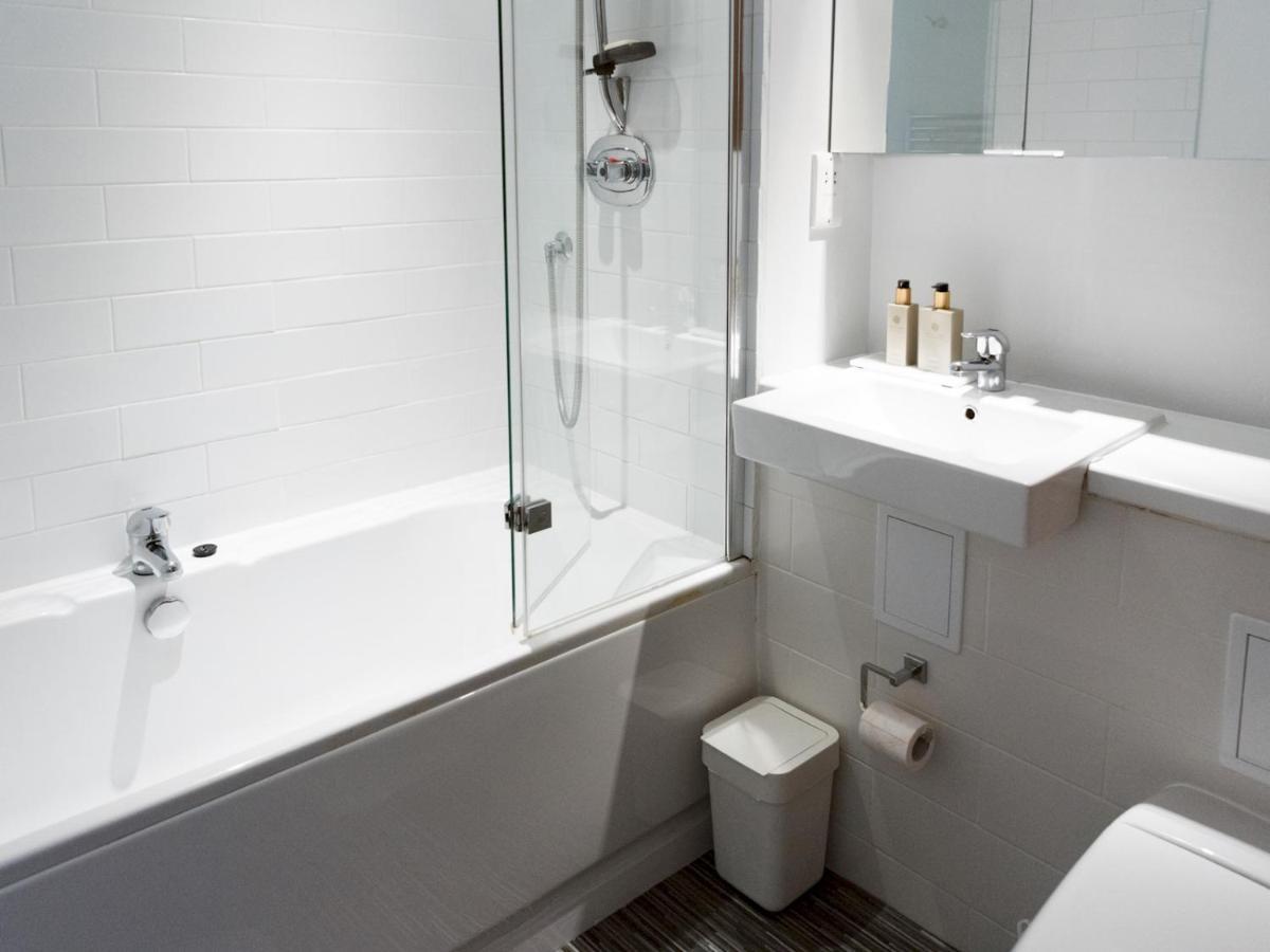 Pass The Keys Stylish 2Bed Rental Unit Glasgow Green Екстериор снимка
